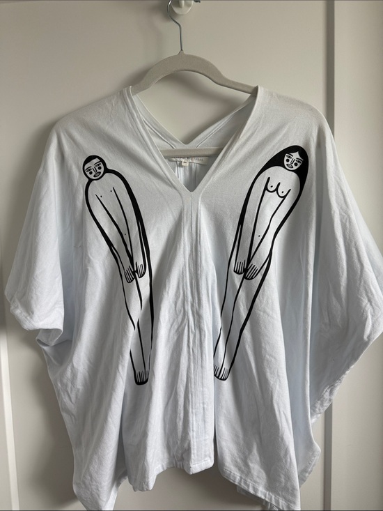 Tops - Fortoul Brothers White Graphic V-Neck Shirt with Black Illustration